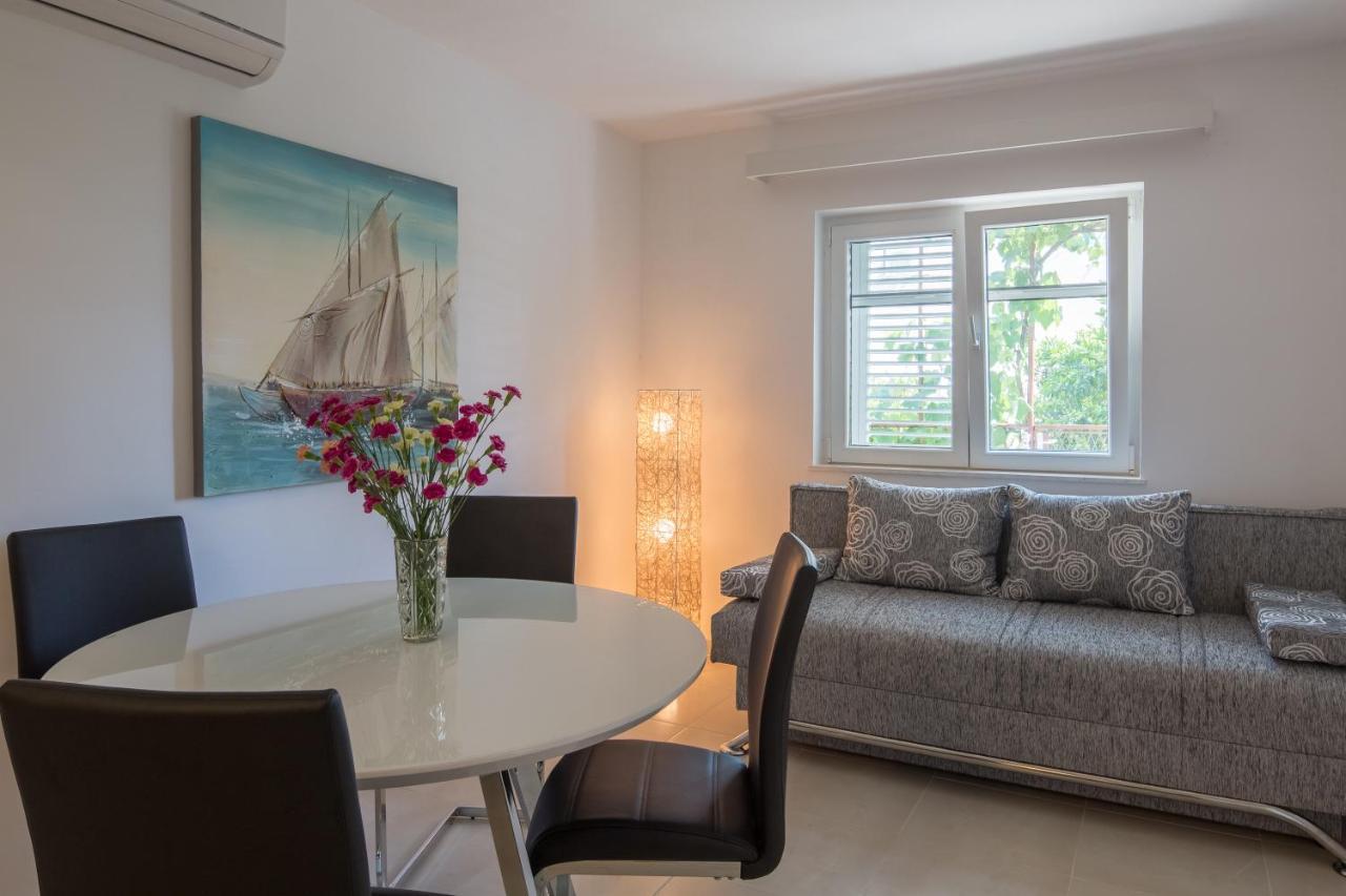 Apartment Pepica โตรกีร์ ภายนอก รูปภาพ